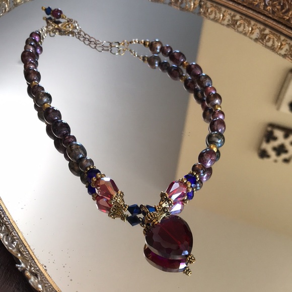 Pretty Handmade Heart Necklace Crystal and Beads - Picture 4 of 7